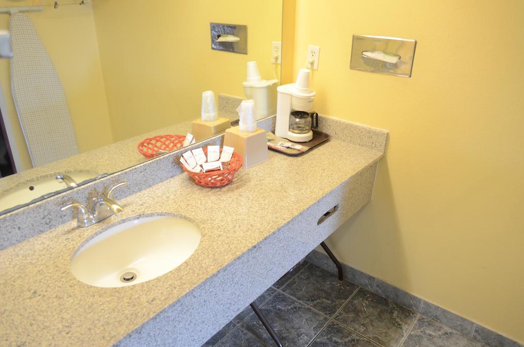 America'S Best Value Inn & Suites - Rosenberg/Houston חדר תמונה